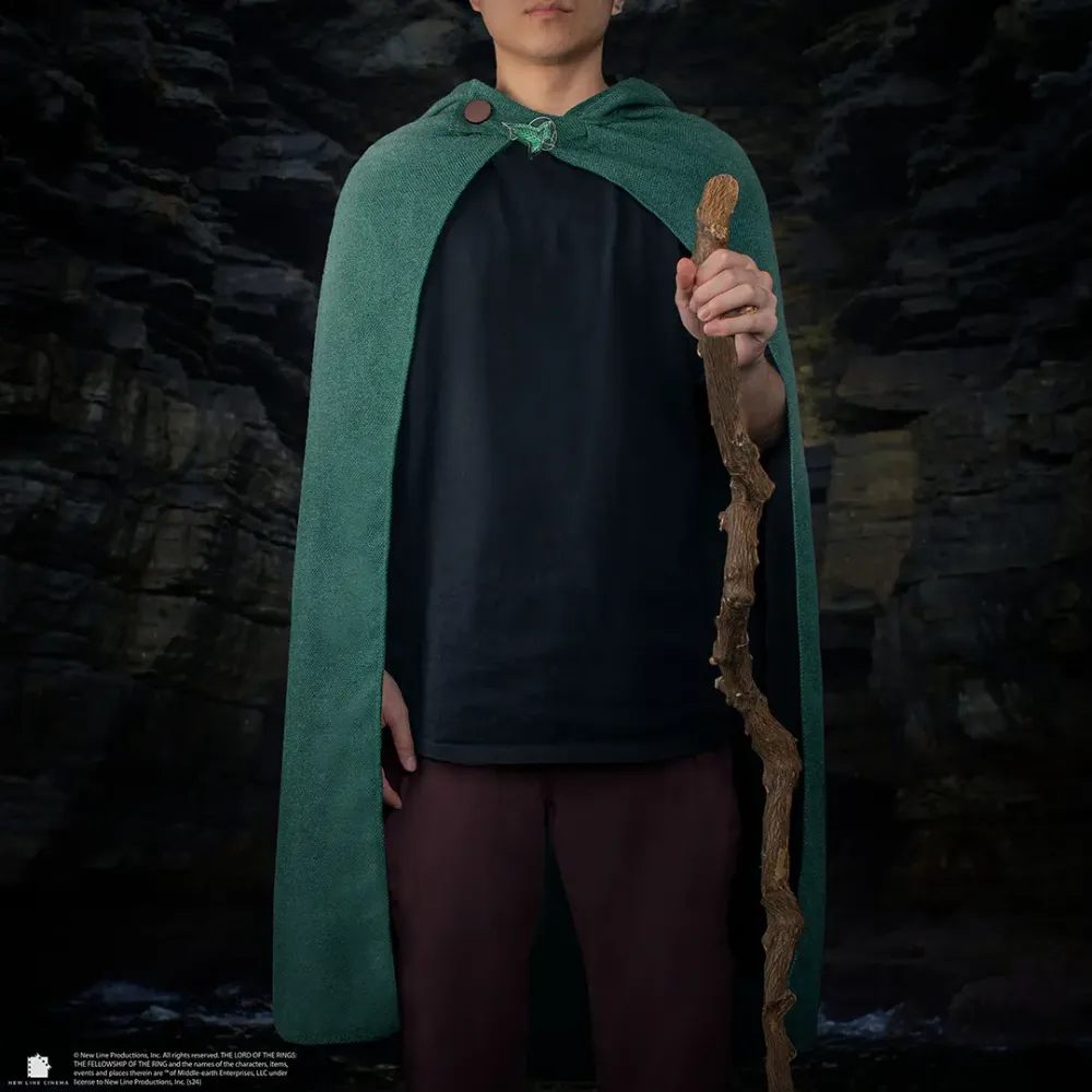 LOTR Hobití plášť s brošňou, oblečené